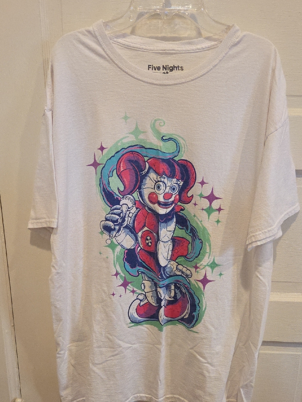 Five Nights At Freddy's White Graphic Tee.  Mens XL